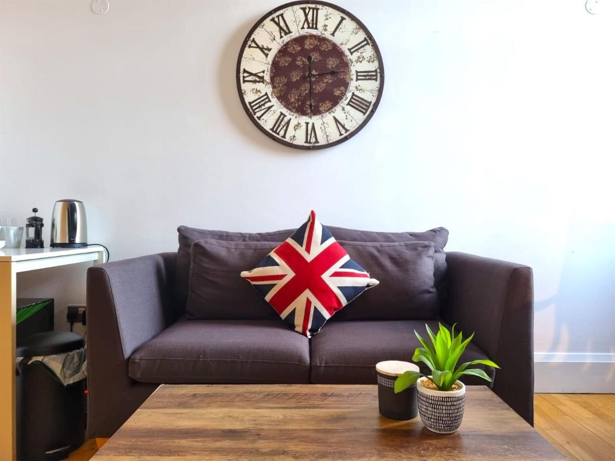 Spacious Studio In Old St Лондон Екстер'єр фото